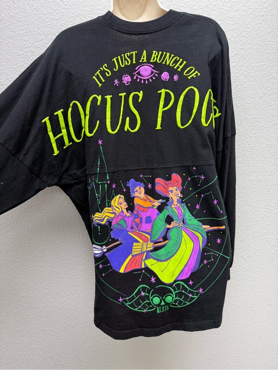 Disney Tops - RARE Hocus Pocus Spirit Jersey — Neon Green & Purple Witch Design